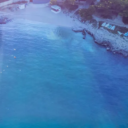 Charming With Private Garden And Terrace Апартаменты Трогир