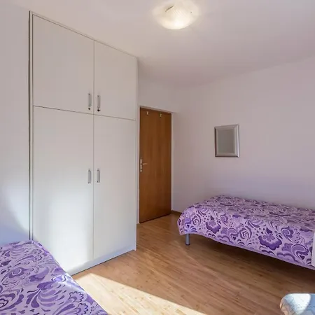 Apartament Charming With Private Garden And Terrace