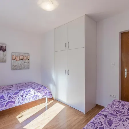 Charming With Private Garden And Terrace