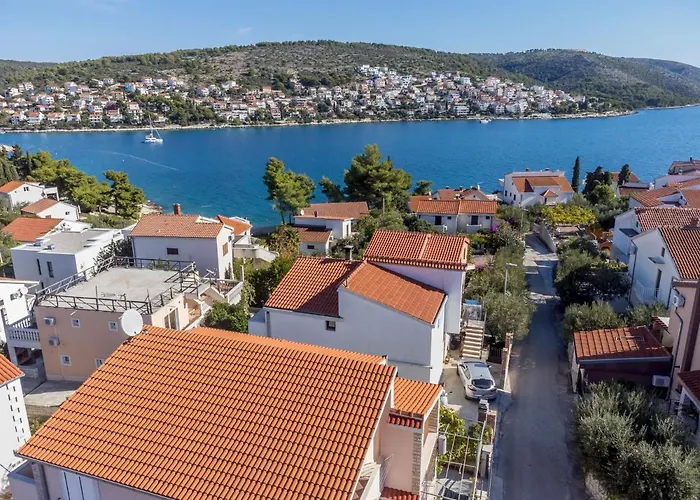 Charming With Private Garden And Terrace