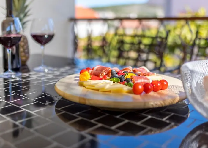 Charming With Private Garden And Terrace