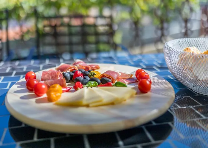 Apartment Charming With Private Garden And Terrace