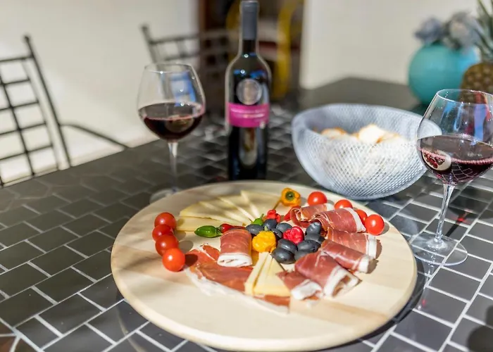 Charming With Private Garden And Terrace * Trogir